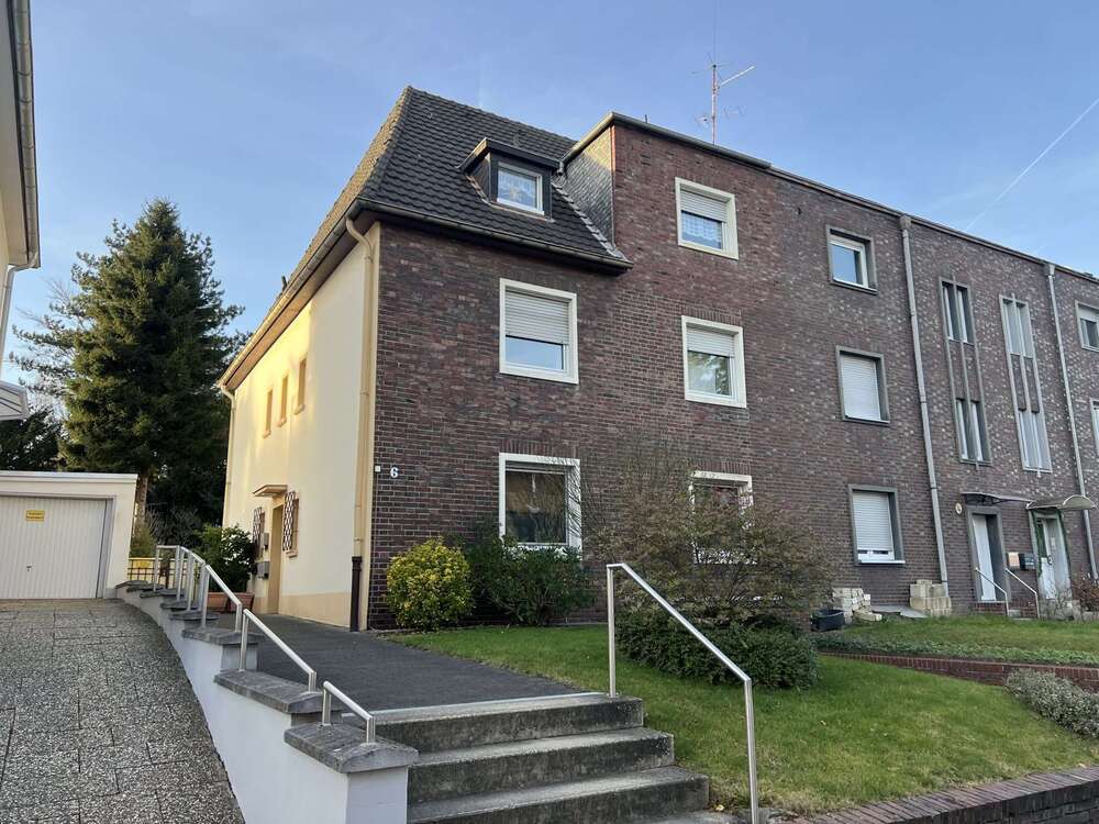 Thumbnail-Haus zum Kaufen in Mönchengladbach-Schmölderpark-Schmölderpark 279.000,00 € 204 m²