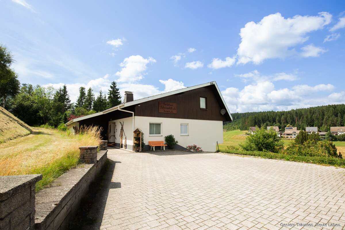 Thumbnail-Haus zum Kaufen in Eisenbach (Hochschwarzwald) 565.000,00 € 193 m²