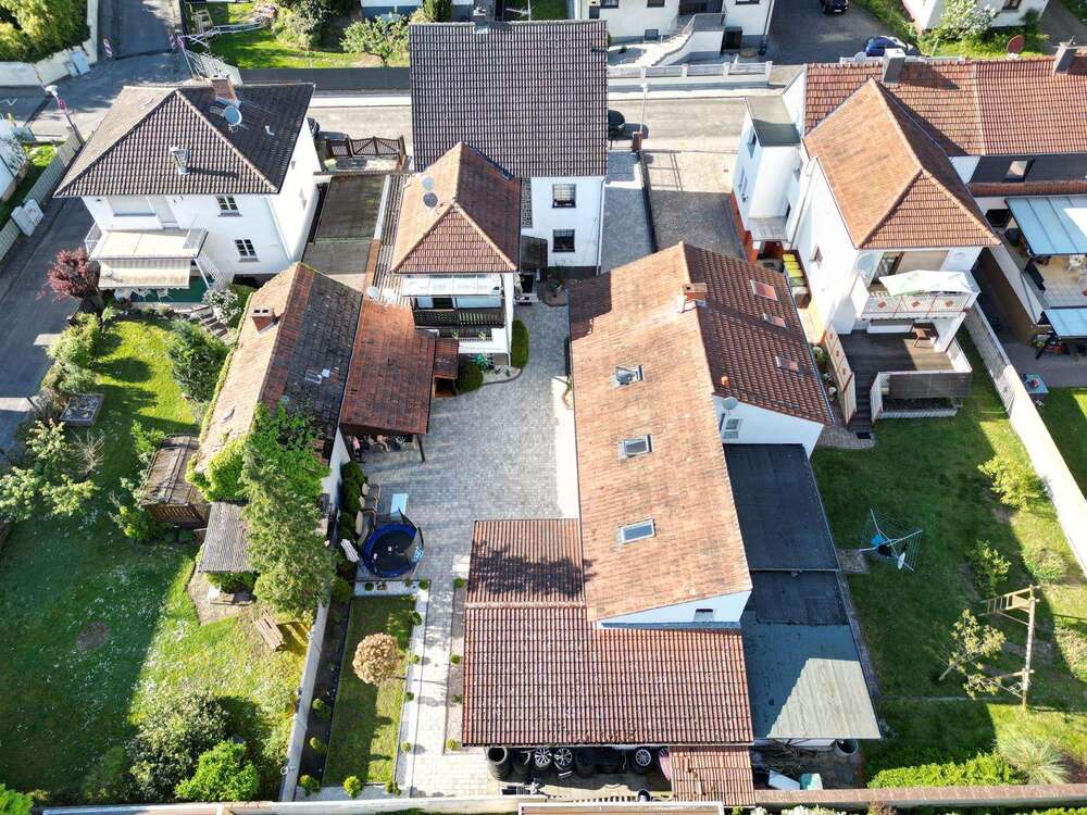 Thumbnail-Haus zum Kaufen in Langenselbold 799.000,00 € 330 m²