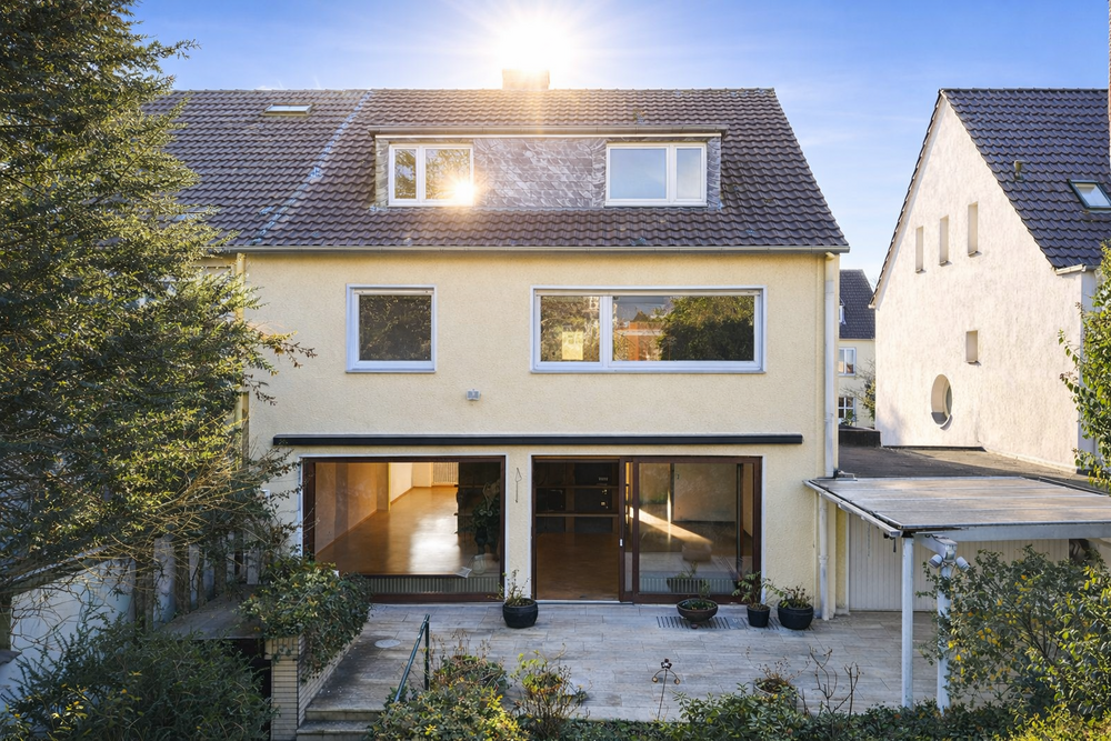 Thumbnail-Haus zum Kaufen in Hilden 695.000,00 € 292 m²