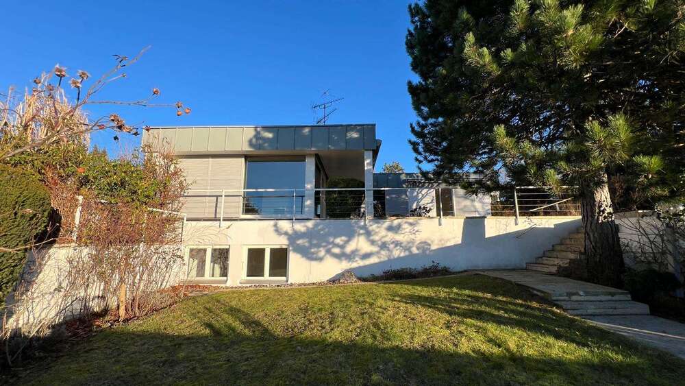 Thumbnail-Haus zum Mieten in Berg Kempfenhausen 4.500,00 € 210 m²