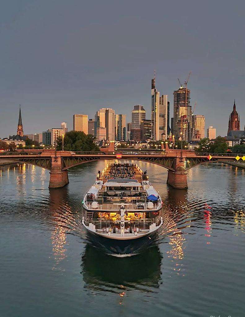 Thumbnail-Haus zum Kaufen in Frankfurt 2.600.000,00 € 613 m²