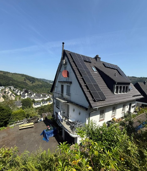 Thumbnail-Haus zum Kaufen in Altena 280.000,00 € 279 m²