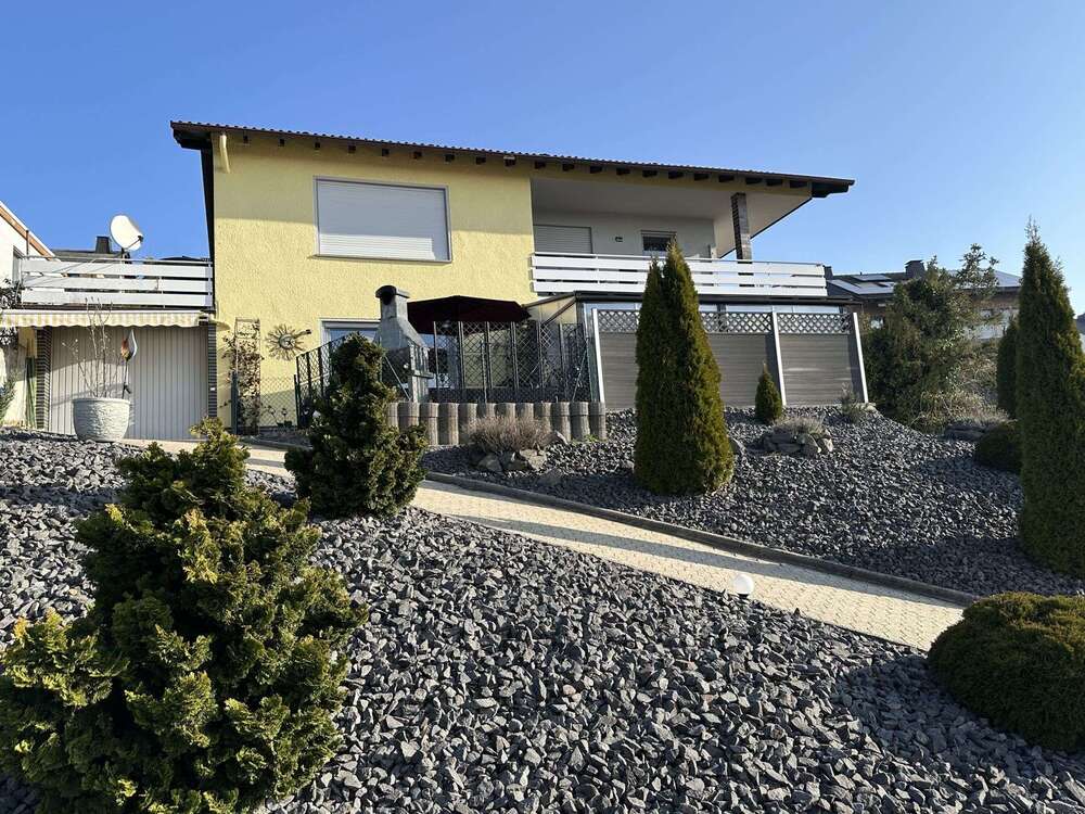 Thumbnail-Haus zum Kaufen in Niederzissen 250.000,00 € 151.19 m²