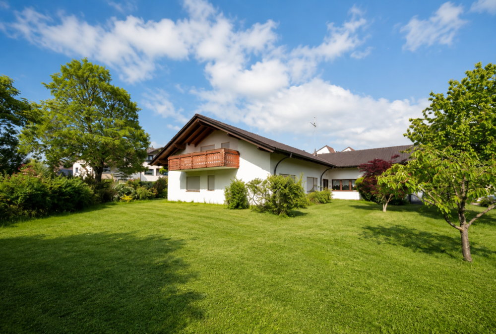 Thumbnail-Haus zum Kaufen in Leonberg 1.150.000,00 € 197 m²