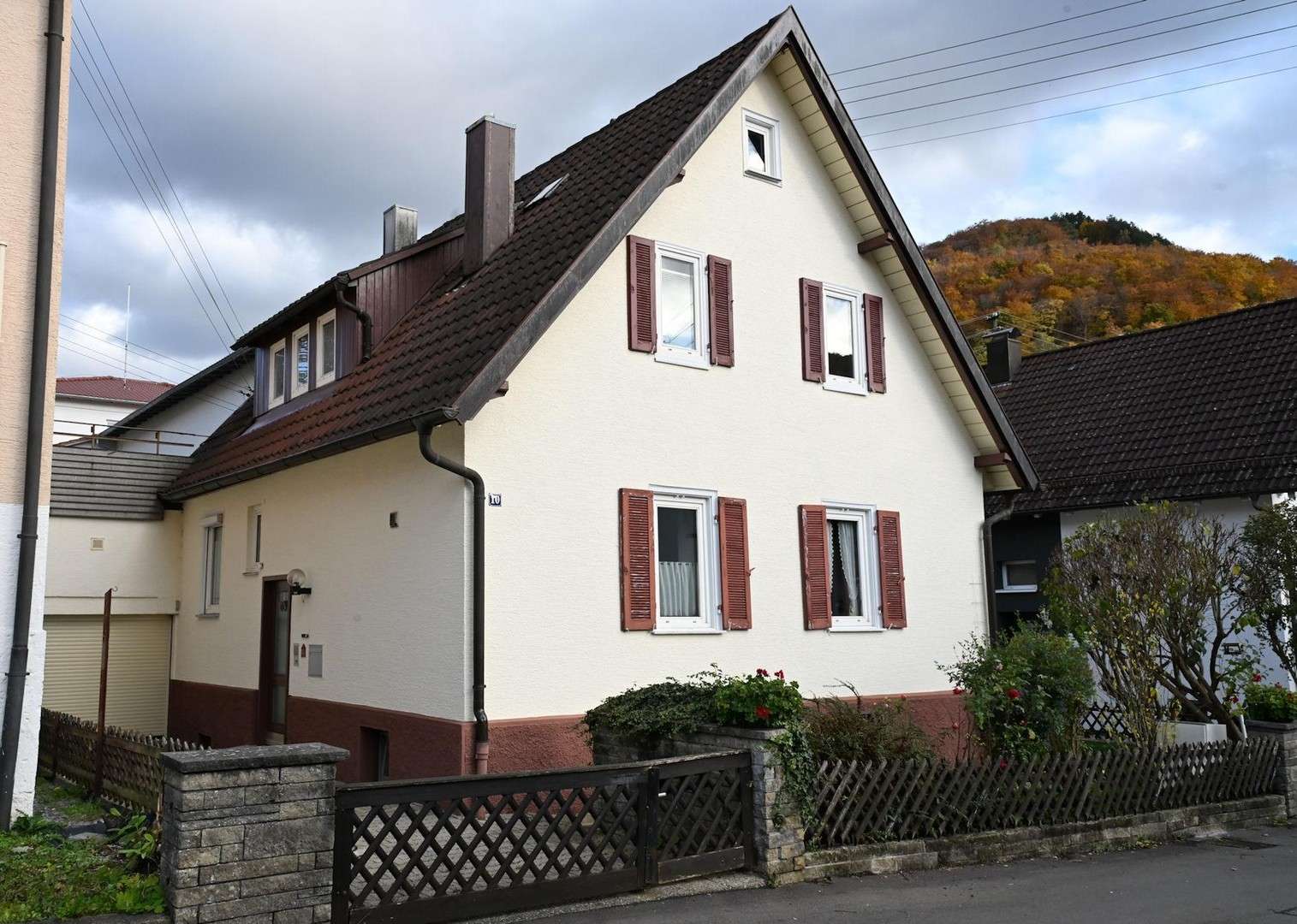 Thumbnail-Haus zum Kaufen in Bad Urach 375.000,00 € 143 m²