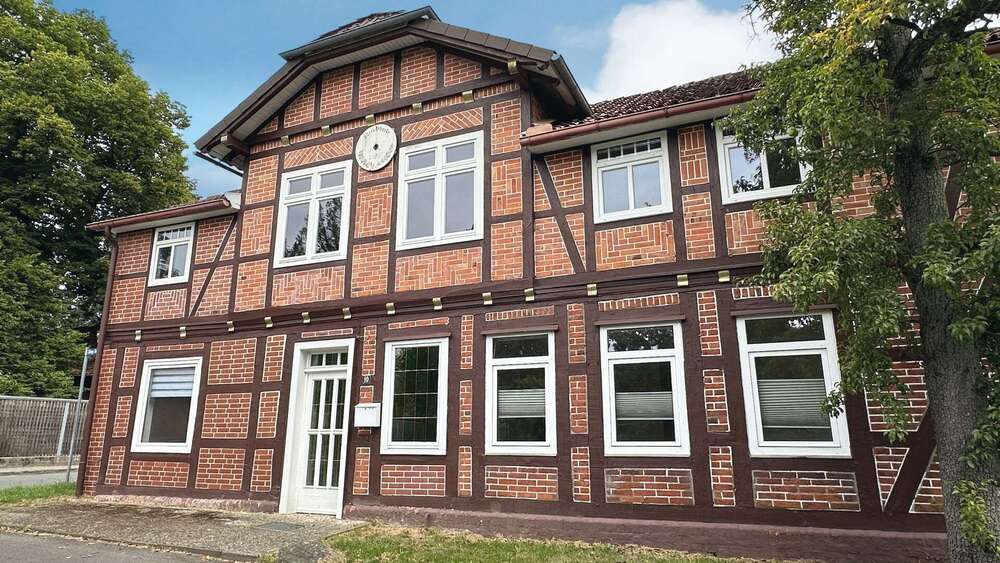 Thumbnail-Haus zum Kaufen in Bergen 199.000,00 € 230 m²