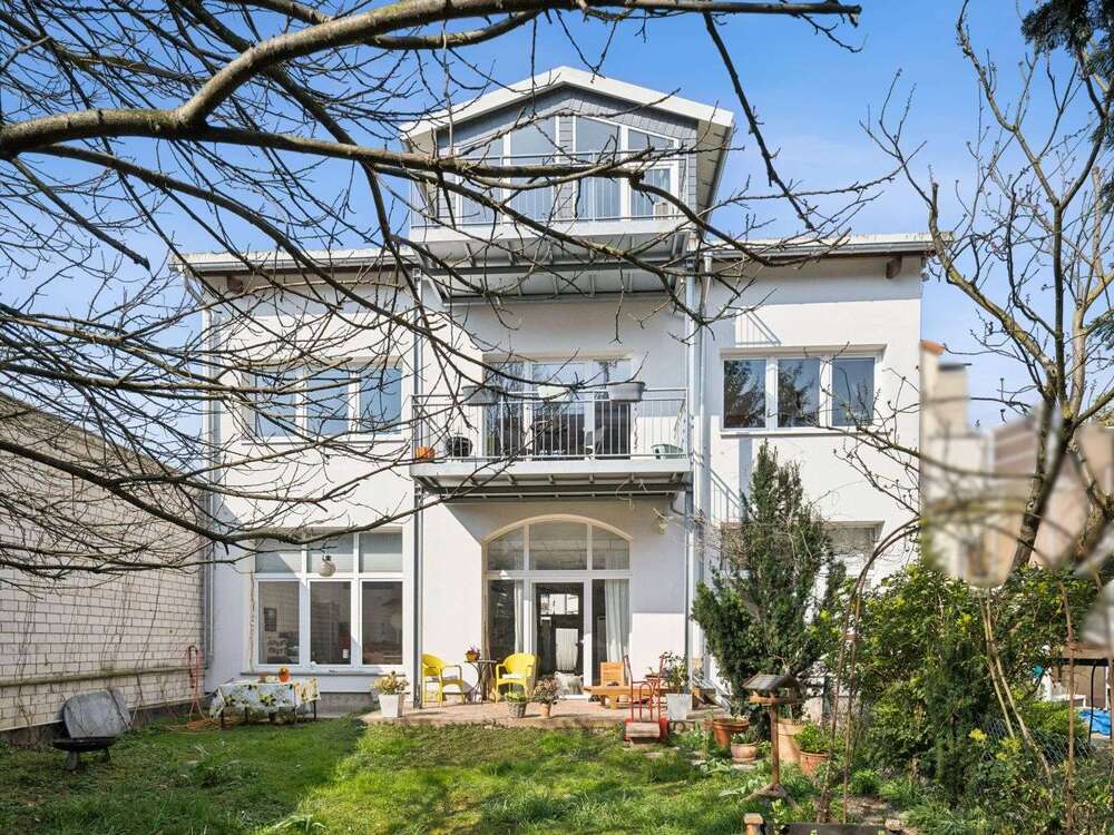 Thumbnail-Haus zum Kaufen in Wiesbaden 1.390.000,00 € 548 m²