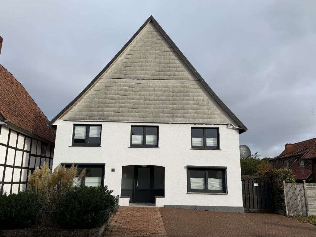 Thumbnail-Haus zum Kaufen in Barntrup - Alverdissen 215.000,00 € 229 m²