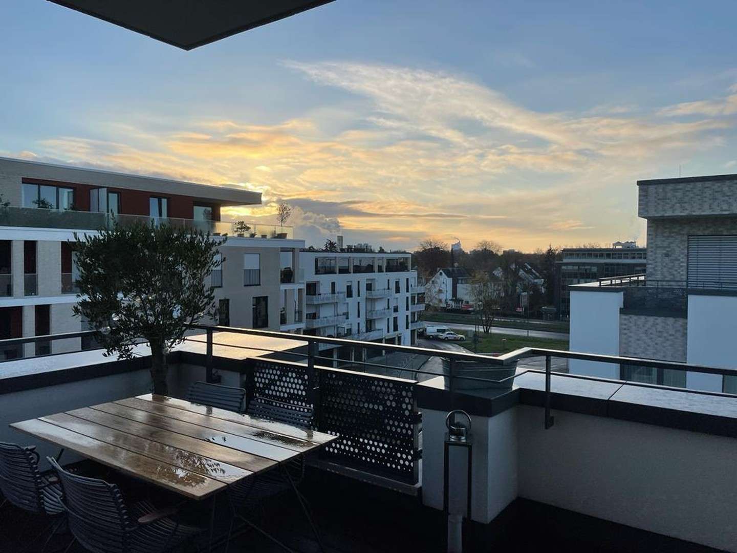 Thumbnail-Wohnung zum Mieten in Köln 2.300,00 € 96 m²