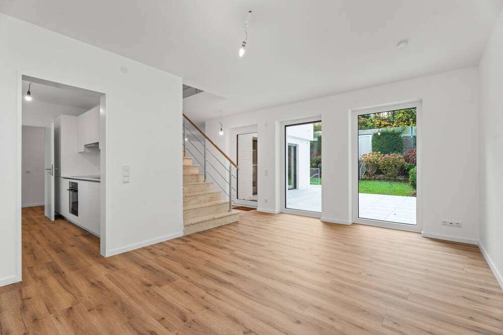 Thumbnail-Haus zum Mieten in Aachen 2.500,00 € 165 m²