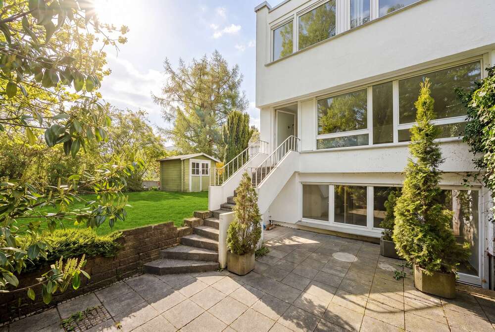 Thumbnail-Haus zum Kaufen in Ottobrunn 929.000,00 € 151 m²