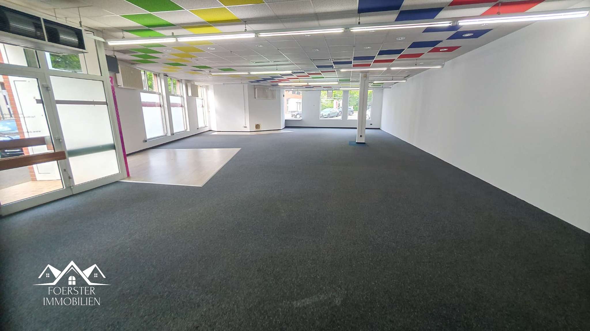 Thumbnail-Einzelhandel in Herzogenrath 2.000,00 € 257.39 m²