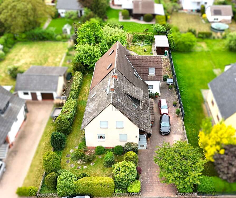 Thumbnail-Haus zum Kaufen in Braunschweig Hondelage 499.000,00 € 273 m²