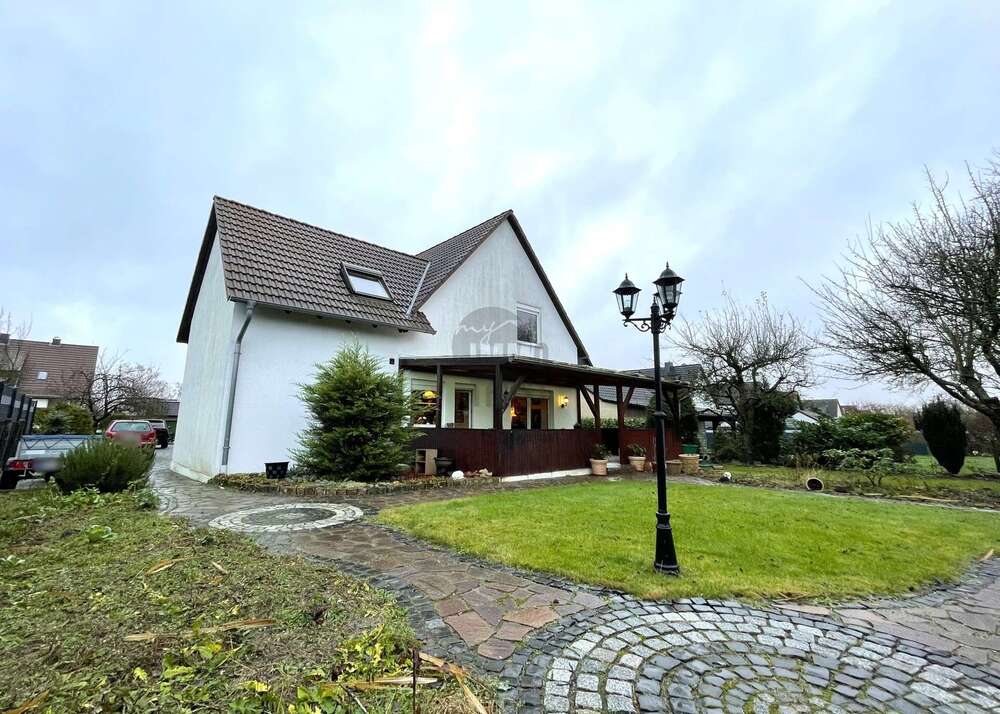 Thumbnail-Haus zum Kaufen in Braunschweig Hondelage 499.000,00 € 273 m²