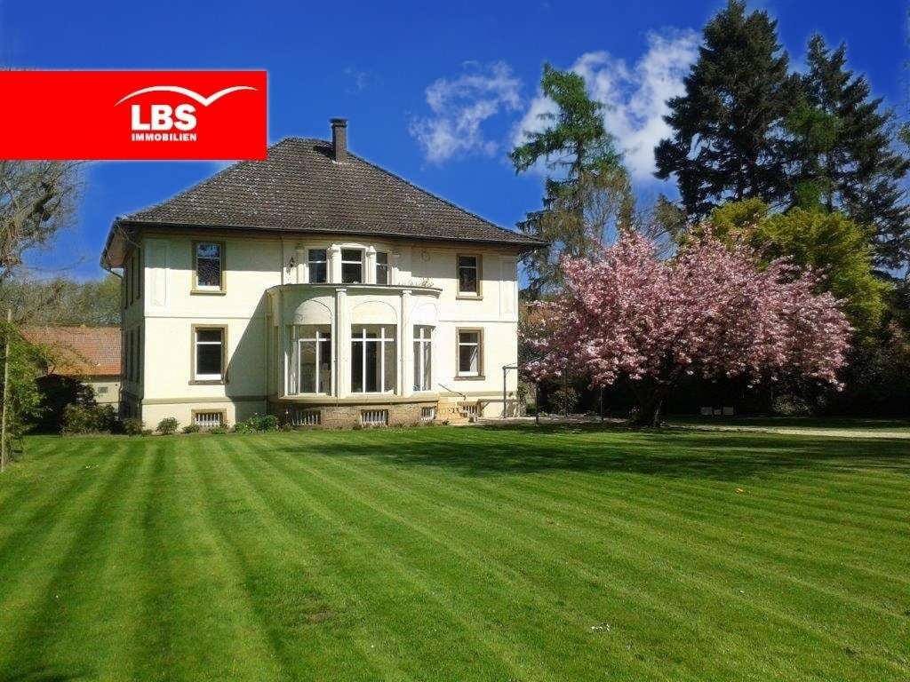 Thumbnail-Wohnung zum Mieten in Bad Salzuflen 1.100,00 € 166 m²