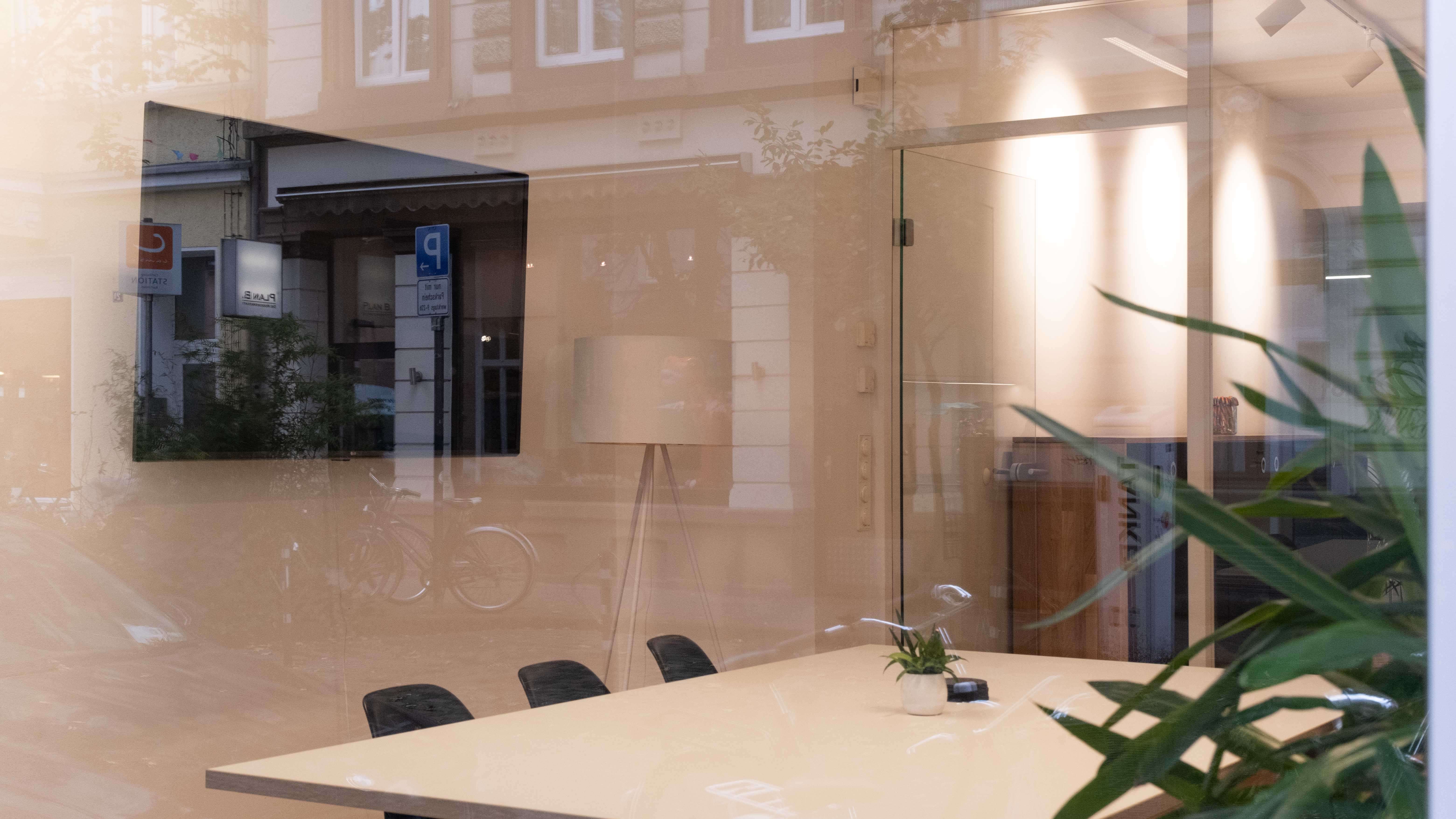 Thumbnail-Büro in Köln 450,00 € 4 m²