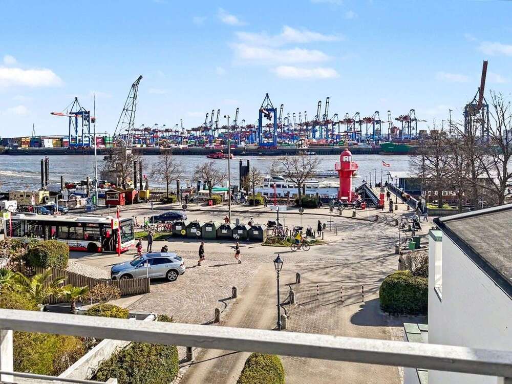 Thumbnail-Wohnung zum Kaufen in Hamburg 1.350.000,00 € 113 m²