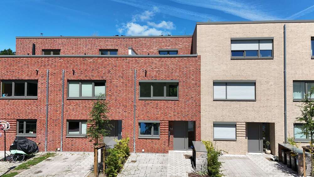 Thumbnail-Haus zum Mieten in Bremen 1.700,00 € 150.37 m²