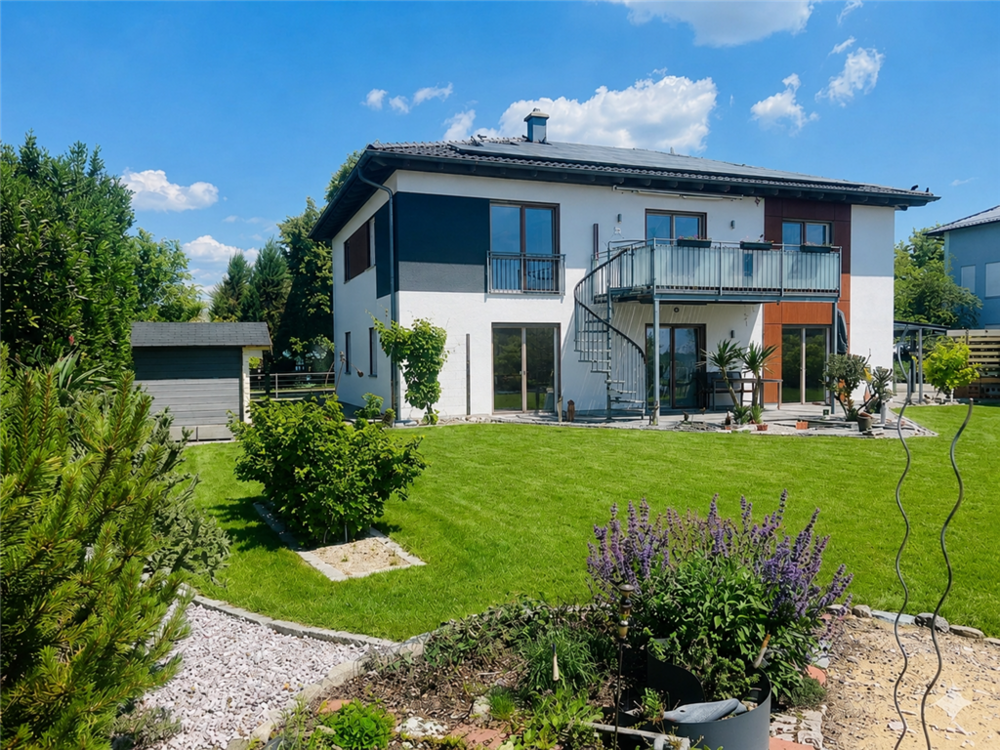 Thumbnail-Haus zum Kaufen in Osterhofen , Niederbayern 859.000,00 € 265 m²