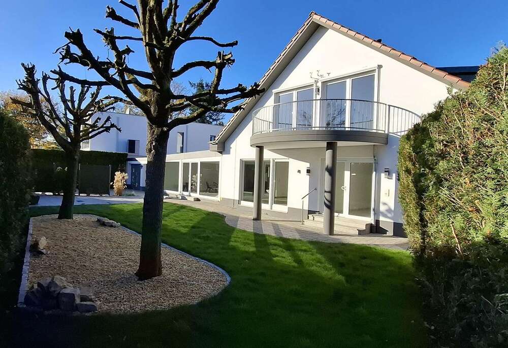 Thumbnail-Haus zum Kaufen in Sankt Augustin 1.990.000,00 € 525.12 m²