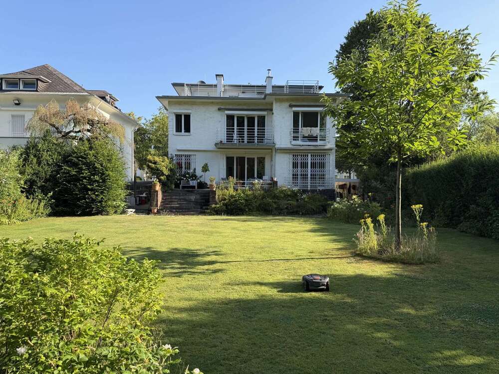 Thumbnail-Wohnung zum Mieten in Düsseldorf-Benrath 1.950,00 € 125 m²