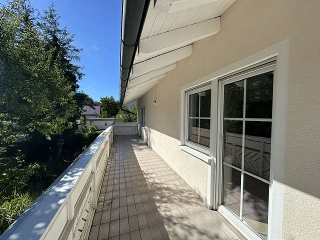 Thumbnail-Haus zum Mieten in Neuried 2.700,00 € 160 m²