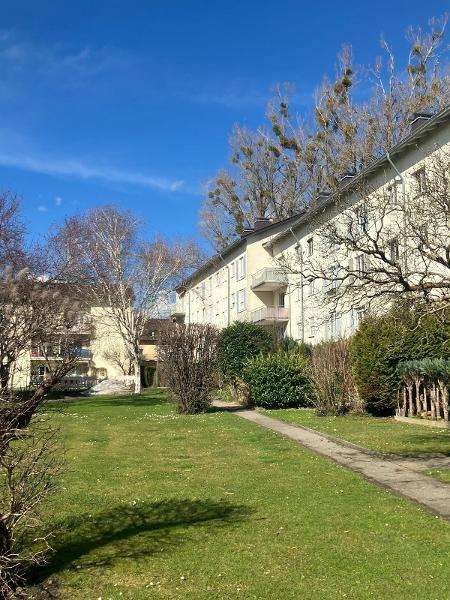 Thumbnail-Wohnung zum Kaufen in Friedrichshafen 269.000,00 € 62.36 m²