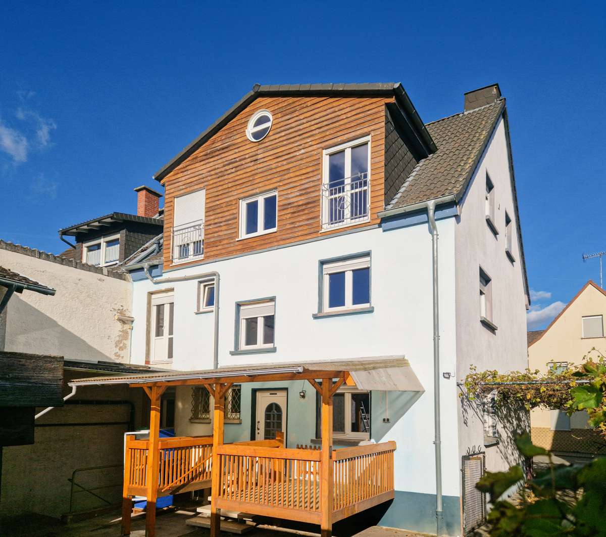 Thumbnail-Haus zum Kaufen in Ingelheim am Rhein Großwinternheim 499.000,00 € 220.16 m²