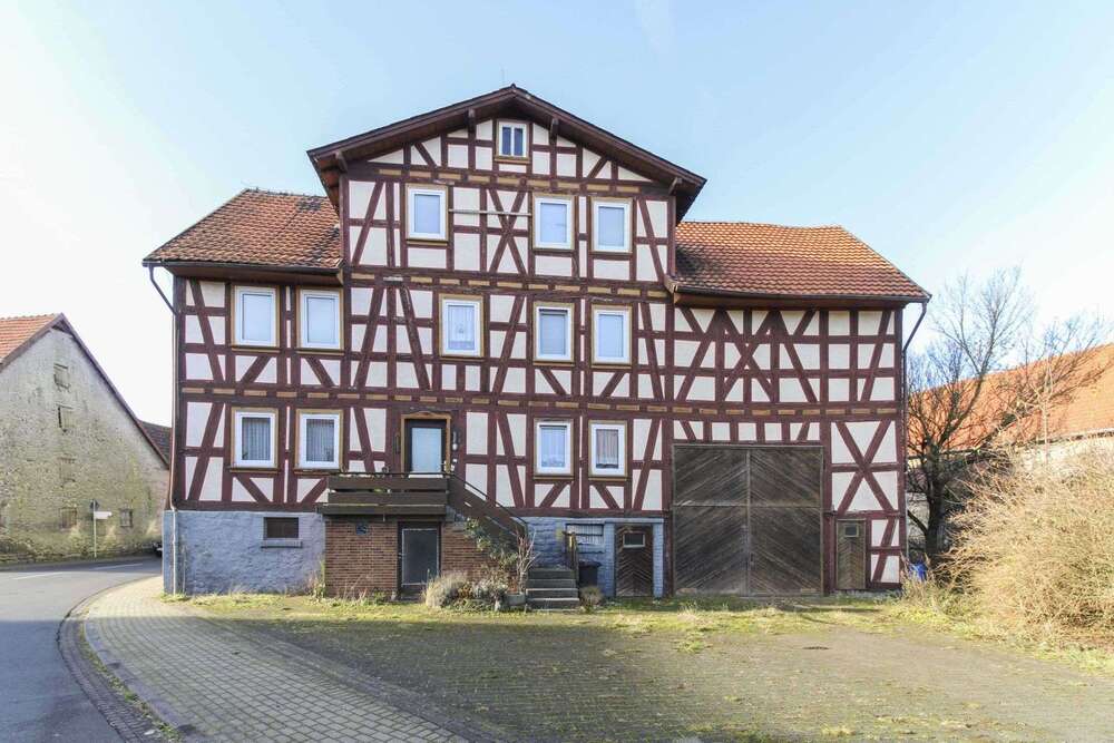 Thumbnail-Haus zum Kaufen in Feldatal 69.000,00 € 208.1 m²