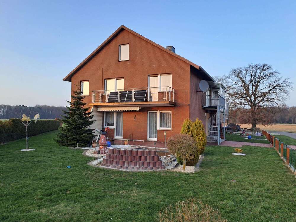 Thumbnail-Haus zum Kaufen in Petershagen 329.000,00 € 250 m²