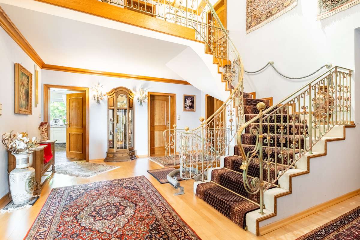 Thumbnail-Haus zum Kaufen in Deggendorf 1.000.000,00 € 380 m²