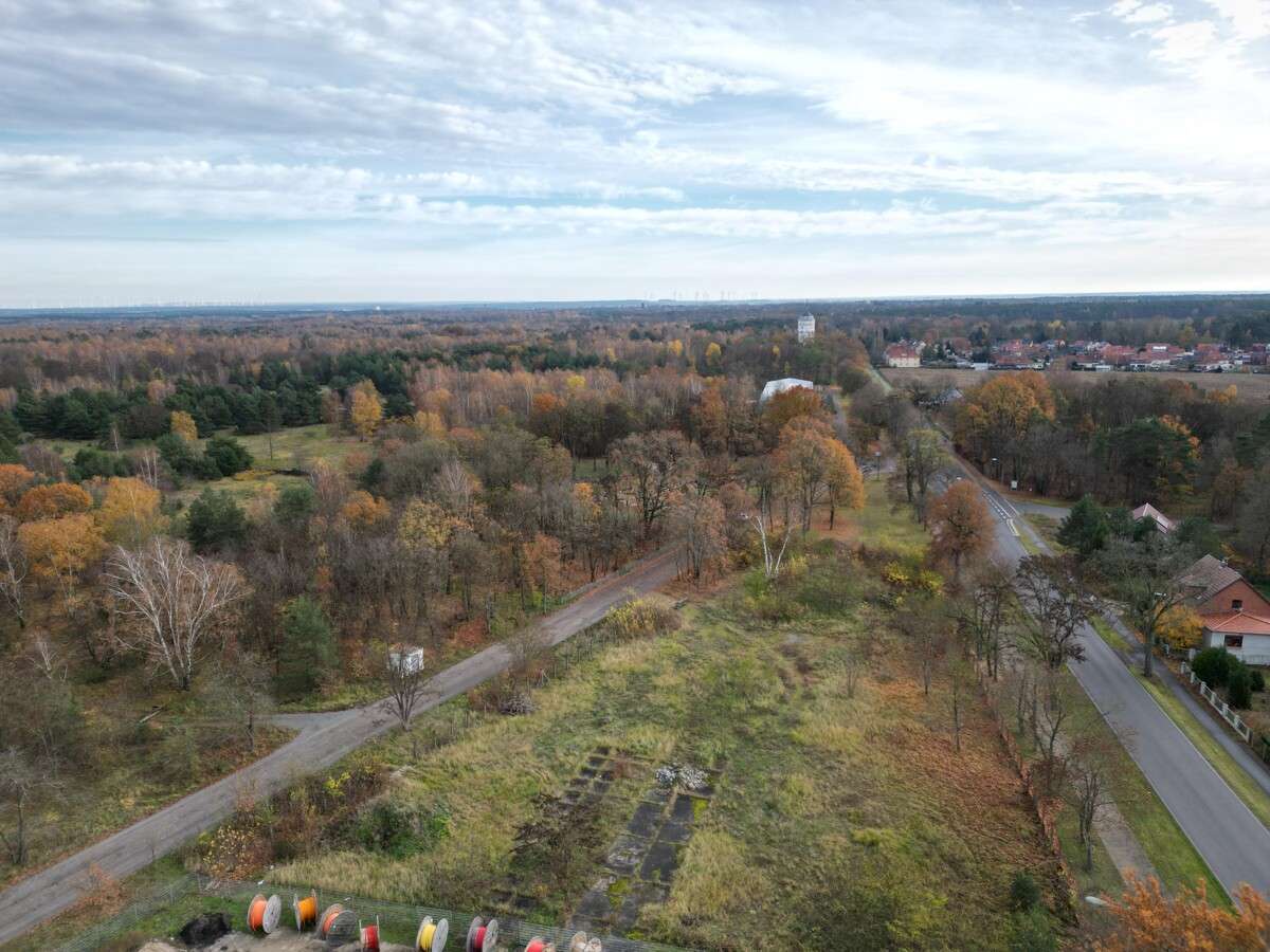 Thumbnail-Grundstück zu verkaufen in Altes Lager 250.000,00 € 4404 m²