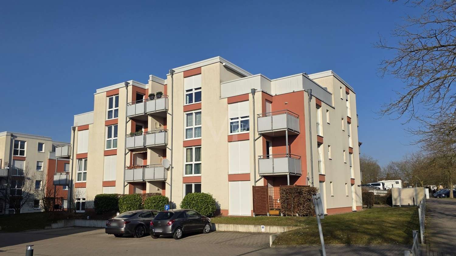 Thumbnail-Wohnung zum Kaufen in Laatzen 120.000,00 € 39.4 m²