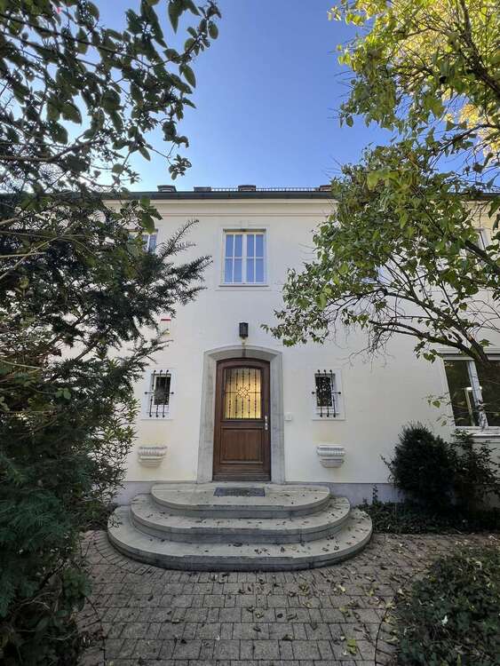Thumbnail-Haus zum Kaufen in Nürnberg 2.190.000,00 € 240 m²