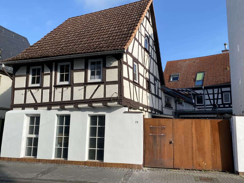 Thumbnail-Wohnung zum Mieten in Hochheim 1.700,00 € 150 m²