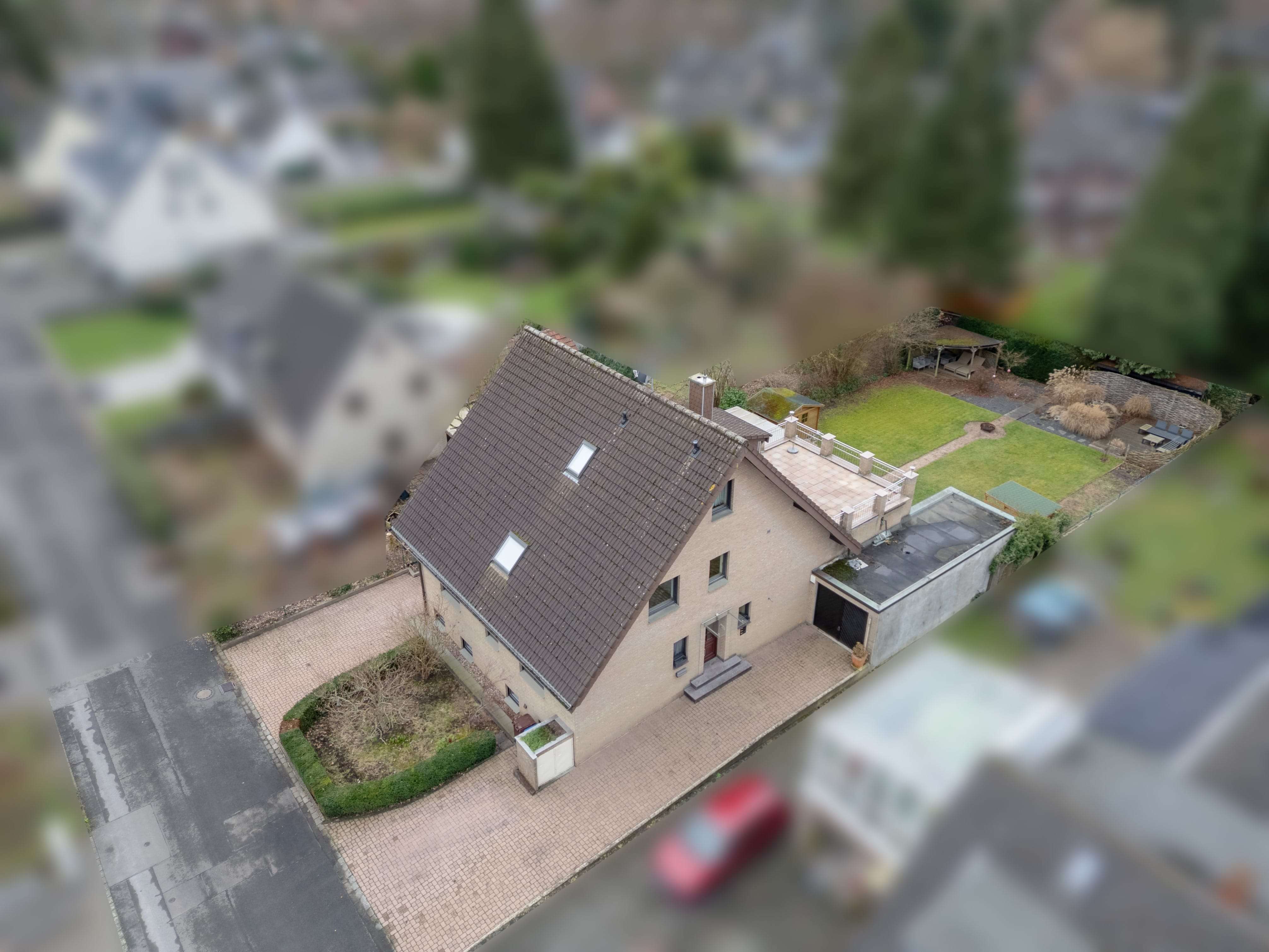 Thumbnail-Haus zum Kaufen in Düsseldorf 1.190.000,00 € 242 m²