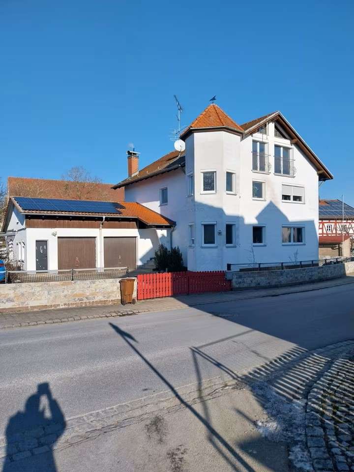 Thumbnail-Haus zum Kaufen in Denkendorf 529.000,00 € 270 m²