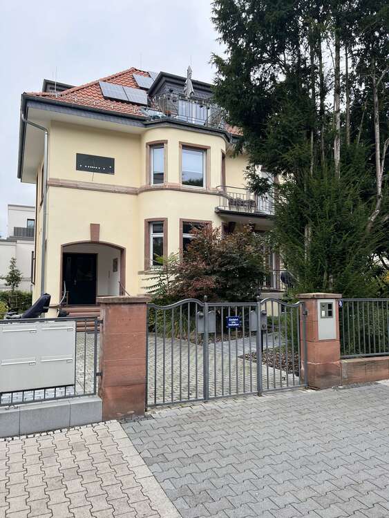 Thumbnail-Büro in Frankfurt 2.035,00 € 131 m²