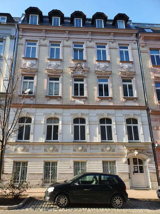 Thumbnail-Wohnung zum Kaufen in Plauen 48.000,00 € 113.99 m²