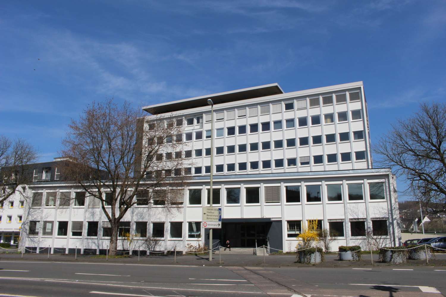 Thumbnail-Wohnung zum Mieten in Siegen 860,00 € 132 m²