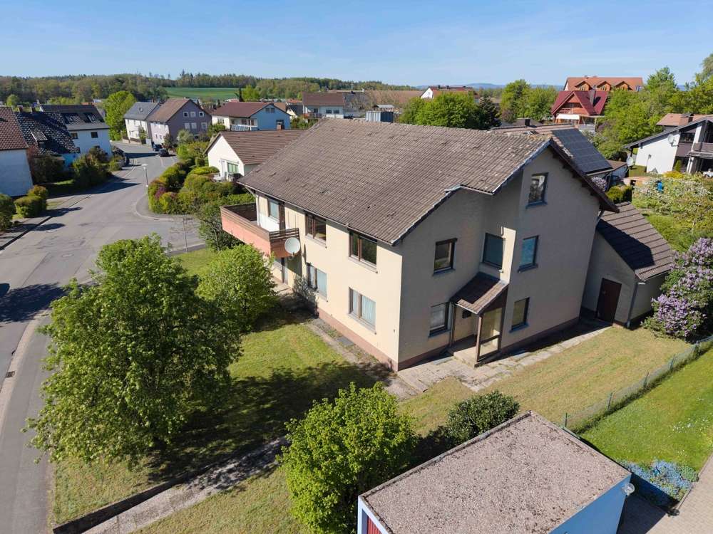 Thumbnail-Haus zum Kaufen in Coburg 395.000,00 € 216.51 m²