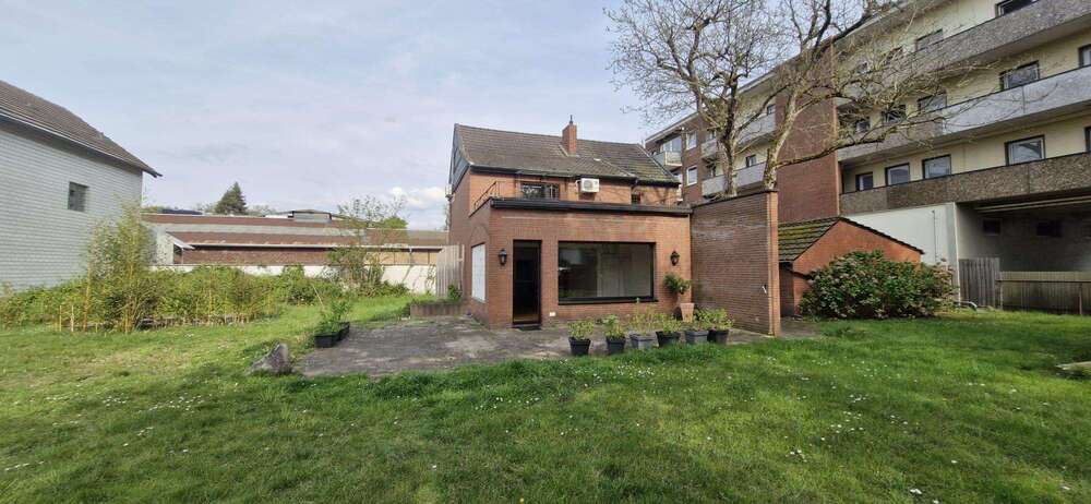 Thumbnail-Haus zum Mieten in Köln 1.950,00 € 138 m²