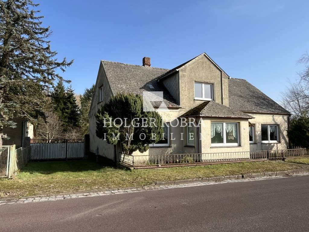 Thumbnail-Haus zum Kaufen in Diesdorf 81.000,00 € 176.8 m²