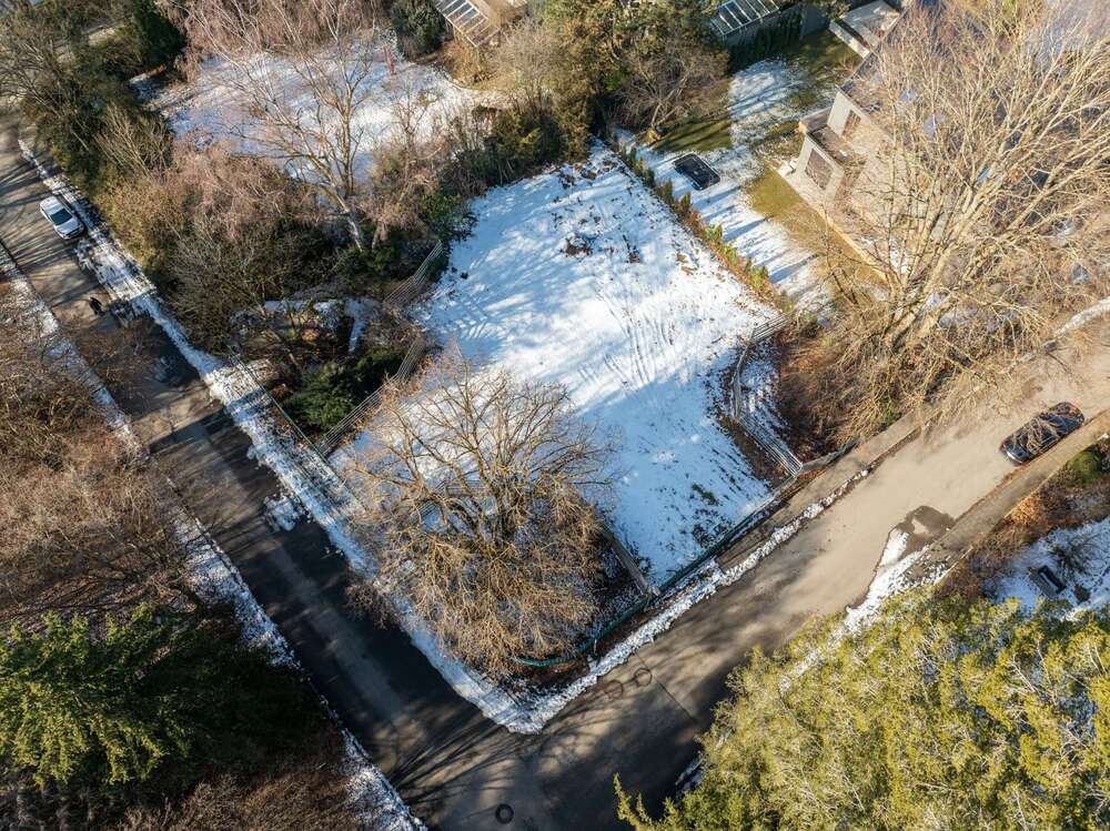 Thumbnail-Grundstück zu verkaufen in Großhesselohe 2.800.000,00 € 880 m²