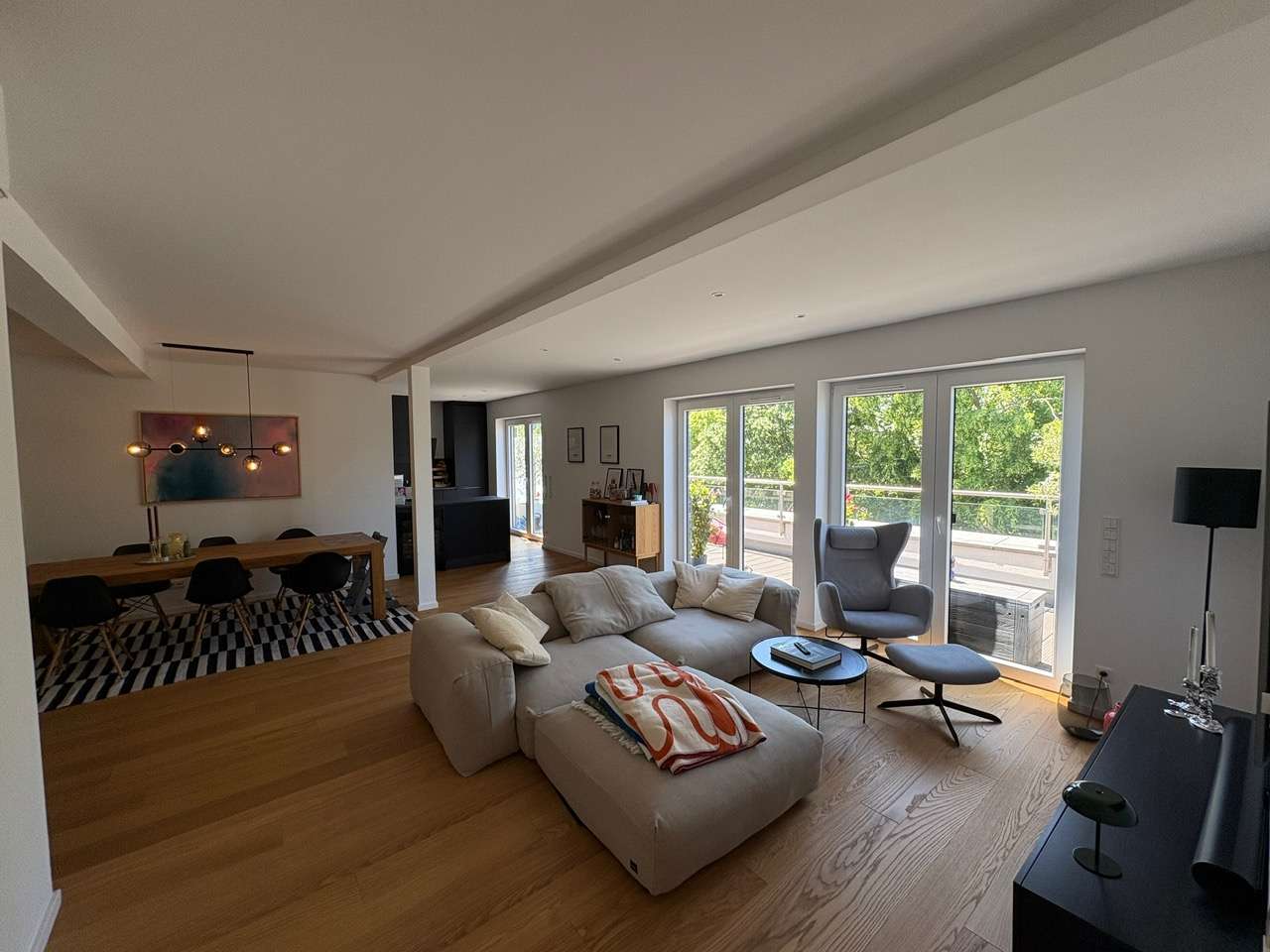 Thumbnail-Wohnung zum Mieten in Krefeld-Bockum 2.025,00 € 142 m²
