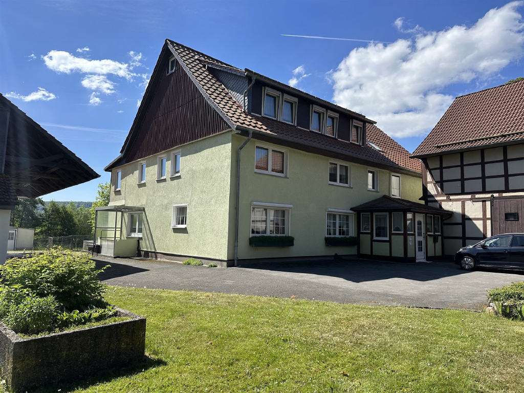 Thumbnail-Haus zum Kaufen in Bad Gandersheim-Hachenhausen 245.000,00 € 300 m²