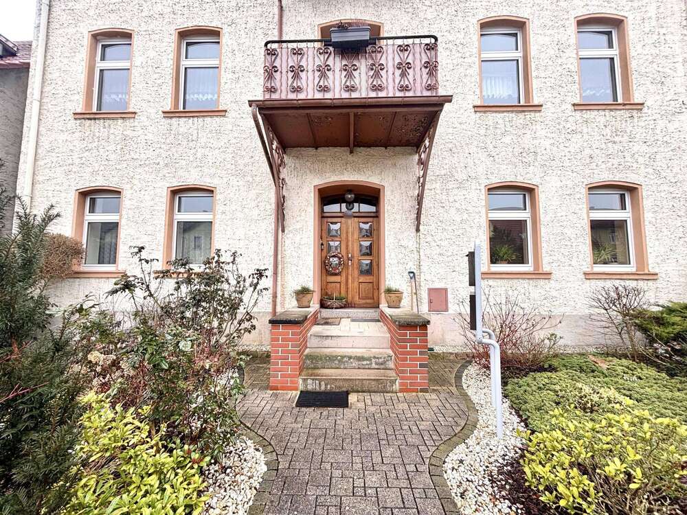 Thumbnail-Haus zum Kaufen in Naumburg 328.000,00 € 350 m²