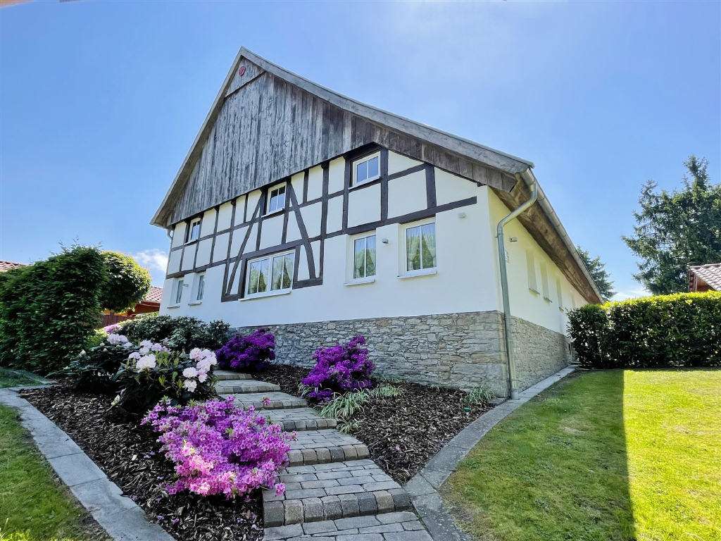 Thumbnail-Haus zum Kaufen in Lage 735.000,00 € 196.59 m²
