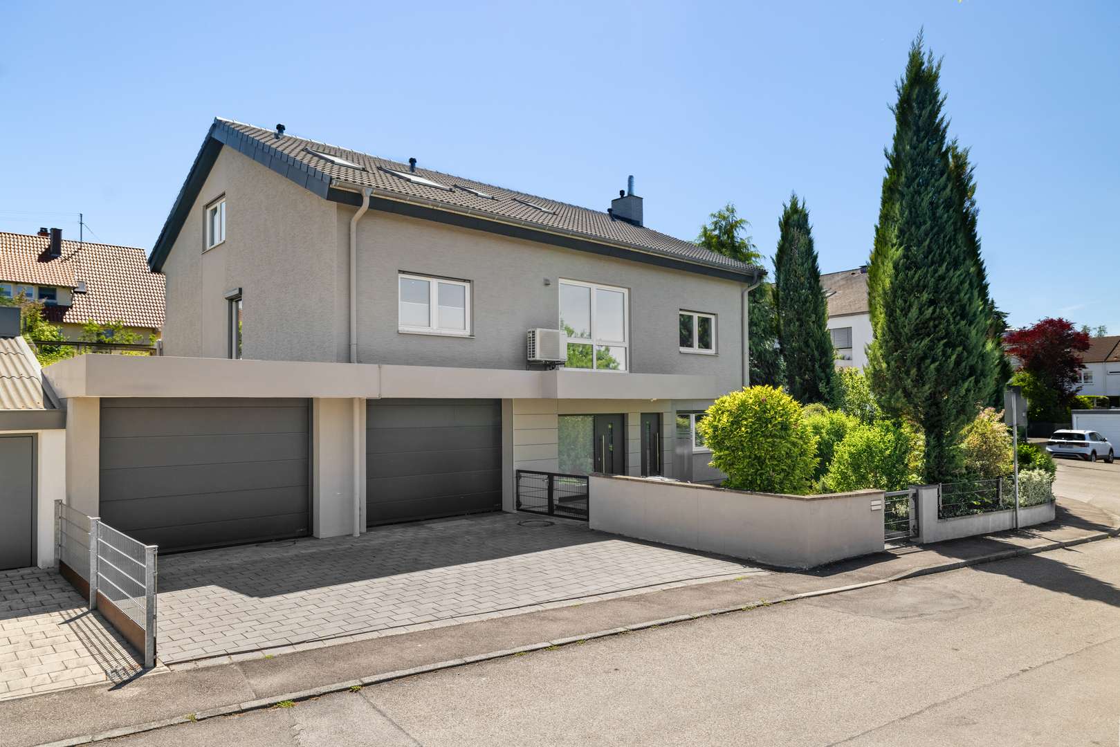 Thumbnail-Haus zum Kaufen in Neu-Ulm 1.699.000,00 € 312 m²